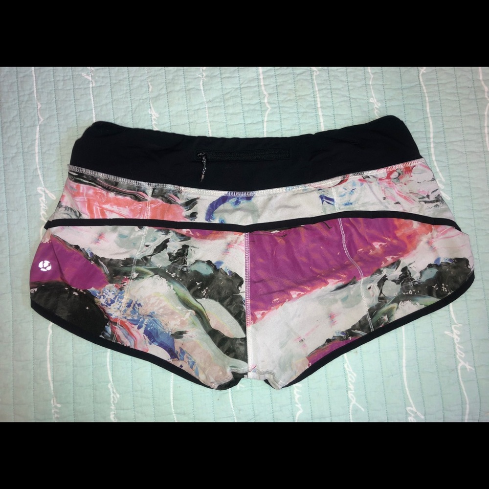 Lululemon speed shorts size 6